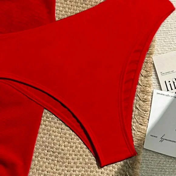 Red Bikini Set - Picture 4 of 4